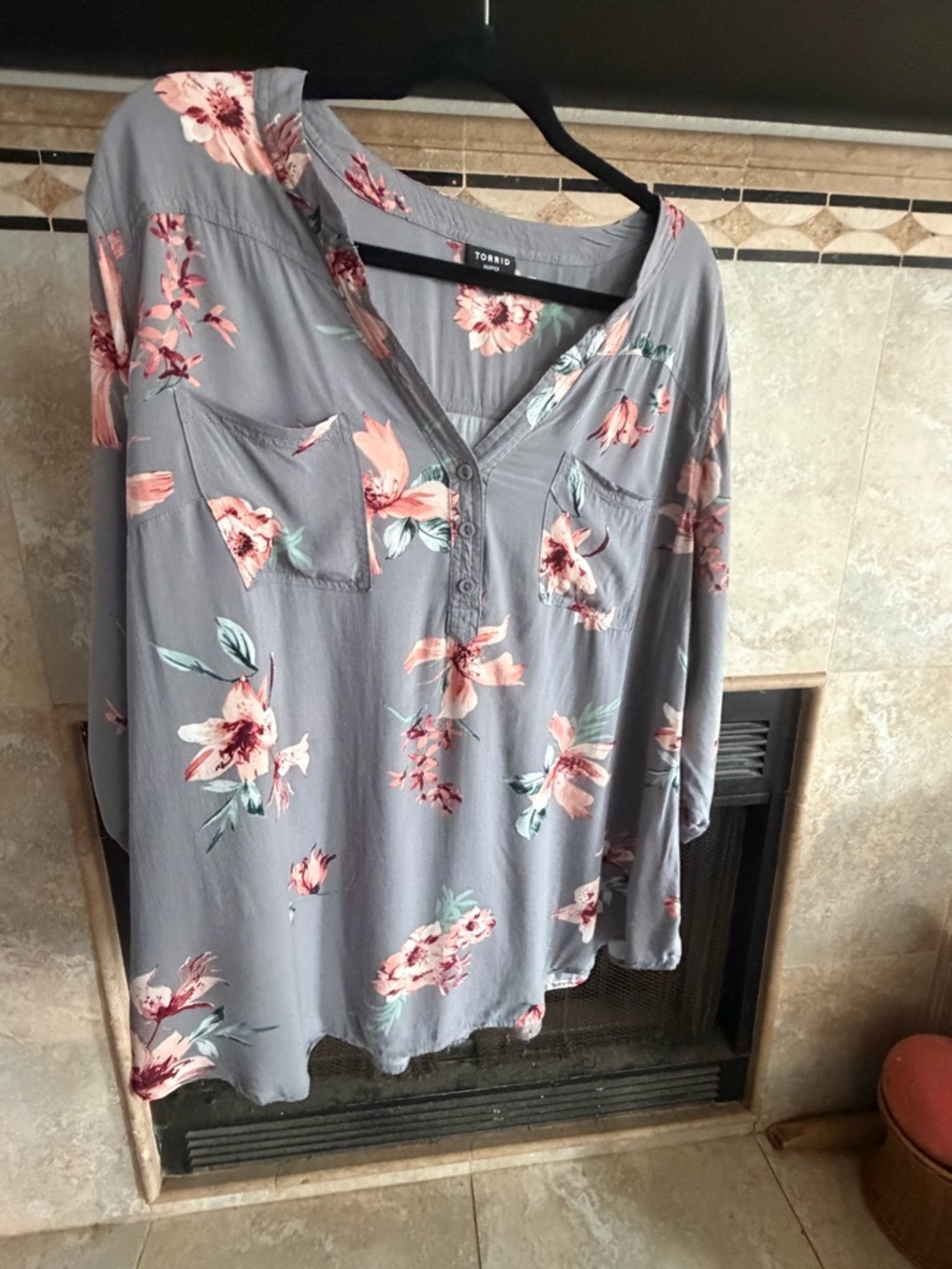 torrid Gray Floral V-Neck Henley Tunic Blouse